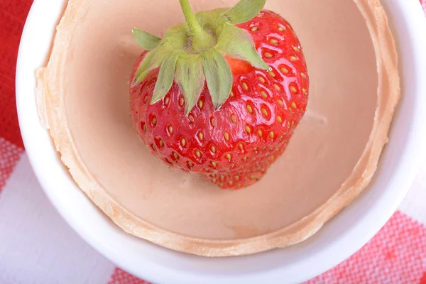 Fragola perfetta matura fresca - cibo salutare — Foto Stock