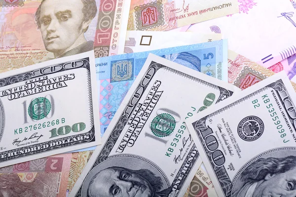 Ukrainische Griwna und der amerikanische Dollar — Stockfoto