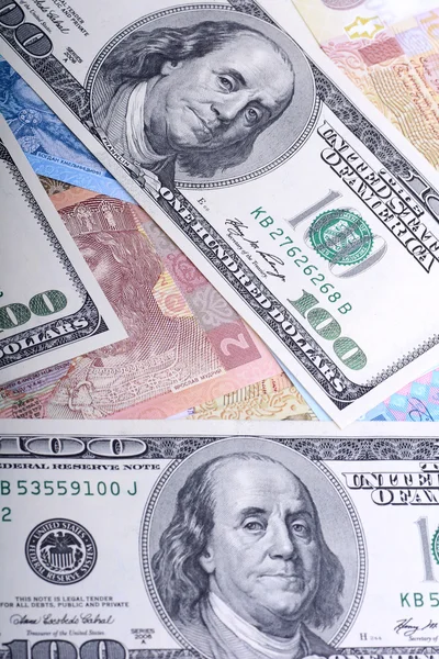 Ukrainische Griwna und der amerikanische Dollar — Stockfoto