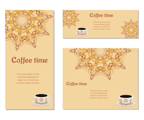 Conjunto de tres cartas con taza de café, elementos redondos orientales adornados — Archivo Imágenes Vectoriales