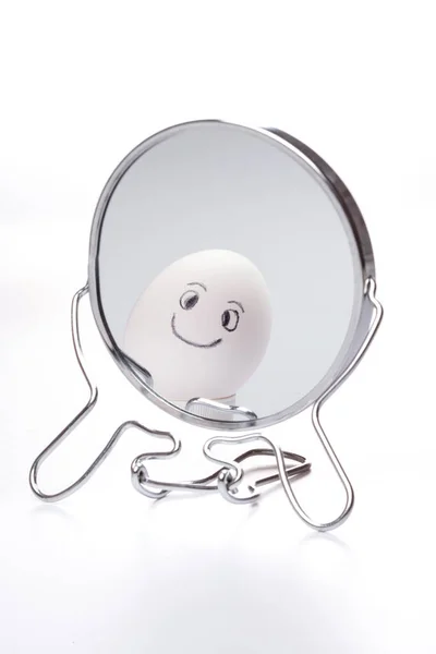 Egg Mirror White Background — Stock Photo, Image