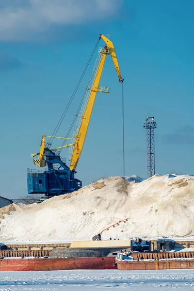 Grúa Carga Puerto Invierno Kiev — Foto de Stock