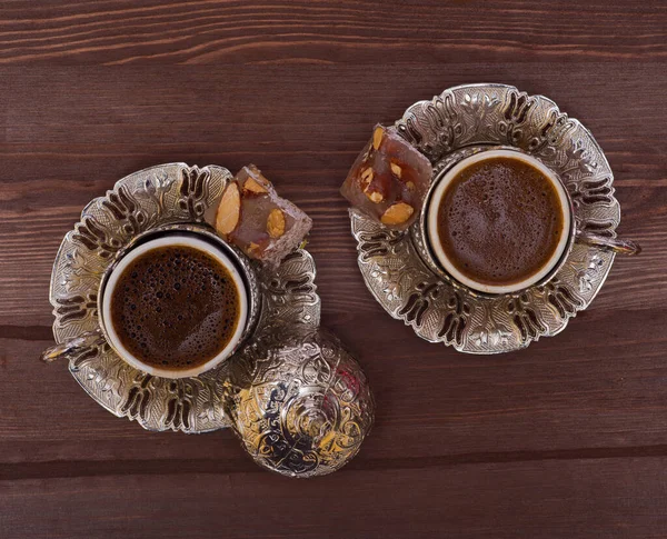 Café Prato Prata Doces Orientais Uma Tábua Madeira — Fotografia de Stock