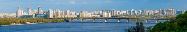 Panorama Van Kiev Het Voorjaar Met Uitzicht Rivier Dnjepr — Stockfoto