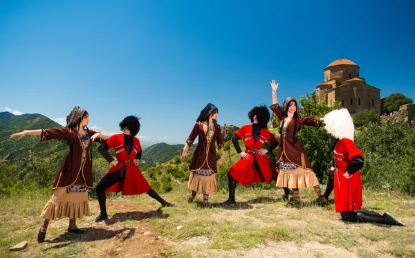 Nationella sång och dans ensemble av Georgien erisioni — Stockfoto