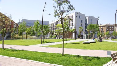 Bir mahallede Barcelona bahçeleri