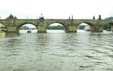 Vltava Nehri olarak Prag geçer