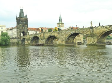 Vltava Nehri olarak Prag geçer