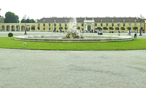 Дворцы и сады Вены — стоковое фото