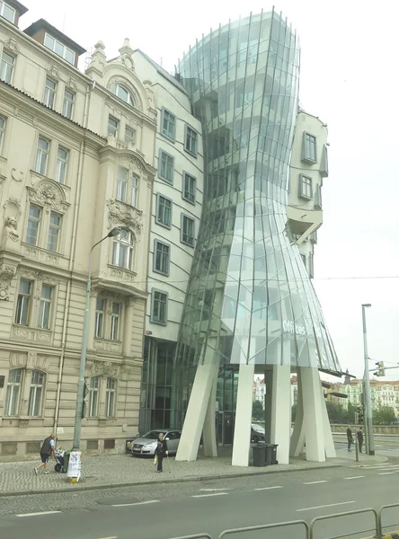 Modern byggnad i Prag — Stockfoto