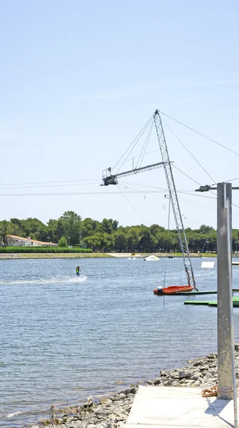 Kabel ski- en Kanovaren op de Olympische Canal Castelldefels — Stockfoto