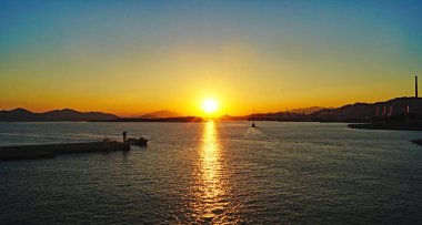 Atina Panoramisi, 19: 20; 29 Ağustos 2016; Ege Denizi, Yunanistan, Avrupa