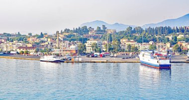 Korfu Panoramik, İyon Denizi, 15: 15. ; 25 de Julio de 2016; Yunanistan, Avrupa