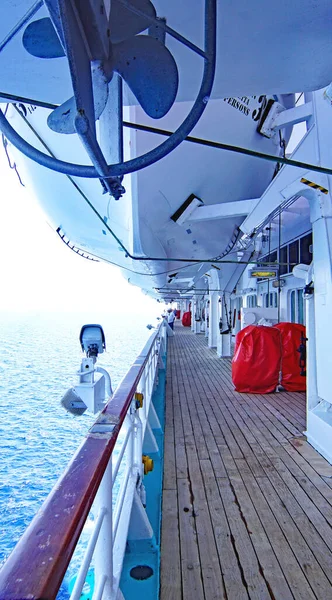 Recreation Area Deck Ocean Liner Summer Cruise Mediterranean Europe — Stock Photo, Image