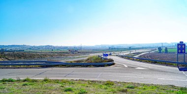 Huesca ili manzarası, 13: 30. ; 15 Mayıs 2017; Aragon, İspanya, Avrupa