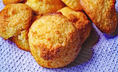 Hindistan cevizli kurabiyeler. 