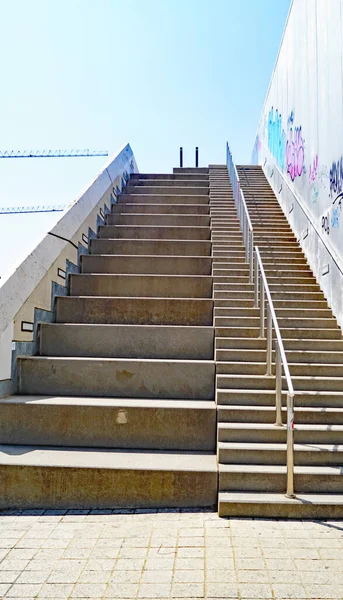 Escaleras Hormigón Para Subir Bajar Calle — Foto de Stock