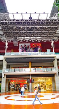 Barcelona Alışveriş Merkezi, 12: 25; 15 Mayıs 2018; Katalunya, İspanya, Avrupa