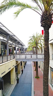 Barcelona Alışveriş Merkezi, 12: 25; 15 Mayıs 2018; Katalunya, İspanya, Avrupa