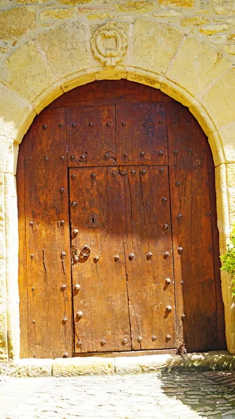 Detalhe Porta Para Fundos Peratallada Município Forallac Bajo Ampurdn Julho — Fotografia de Stock