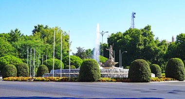 Fuente de Neptuno en Madrid, 12: 50. ; 18 Agosto de 2019; Espaa, Europa
