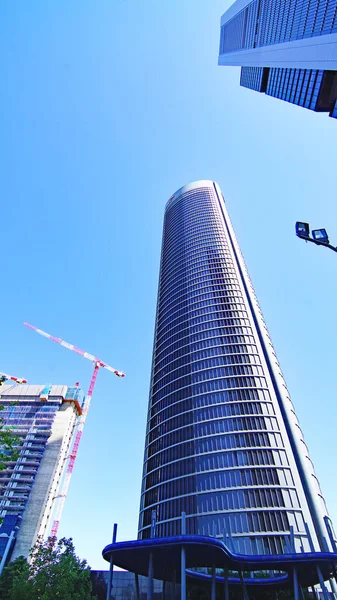 Construção Edifício Junto Quatro Torres Madrid Espanha Europa — Fotografia de Stock