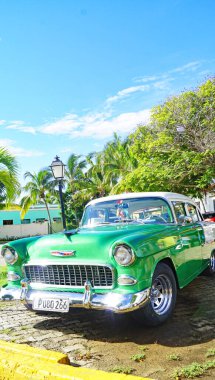 Küba Cumhuriyeti 'nde klasik arabalar, 12: 35; 19 Ağustos 2019