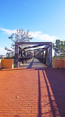 Barcelona, Katalunya, İspanya ve Avrupa 'daki La Nova Icaria bahçelerinin manzarası