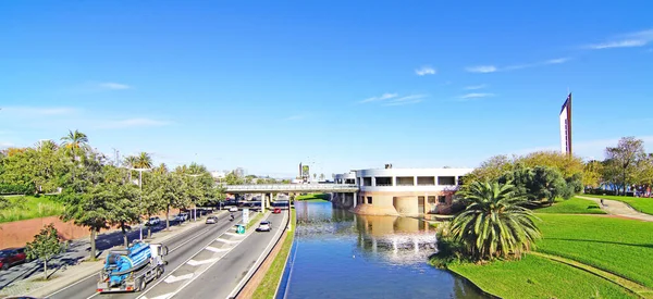 バルセロナ カタルーニャ州 スペイン ヨーロッパのラ ノヴァ イカリア庭園の眺め — ストック写真