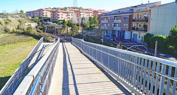 Gare Ferroviaire Pont Piétonnier Sur Les Voies Ferrées Piera Barcelone — Photo