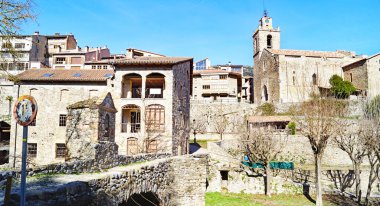 Baga, Bergada bölgesindeki Sant Esteve Kilisesi, Barcelona, Catalunya, İspanya, Avrupa