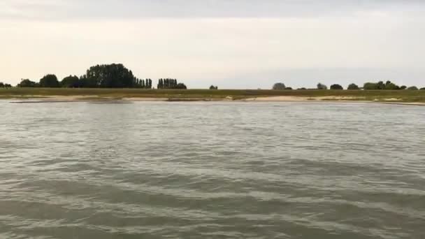 Almanya Avrupa Ren Nehrinin Kıyısına Genel Bakış — Stok video