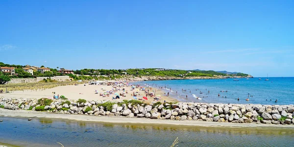 Vista Del Puerto Playa Con Faro Fondo Villanueva Geltru Barcelona —  Fotos de Stock