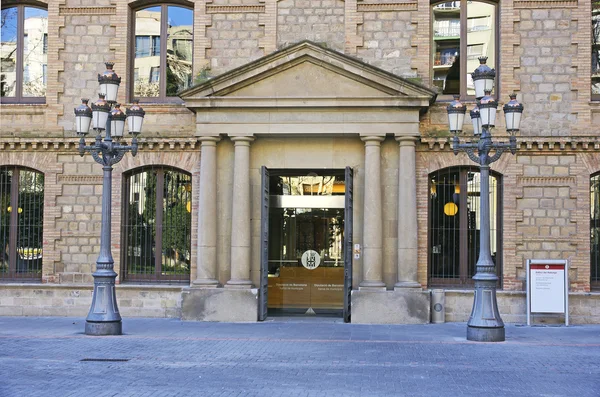 Entrada a un edificio — Foto de Stock