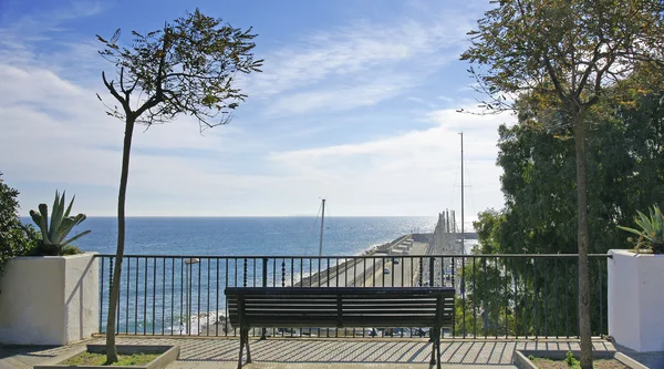 Gazebo con banco — Foto de Stock