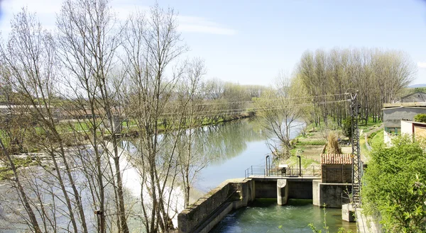 Il fiume Ter e il suo passaggio da Roda de Ter — Foto Stock