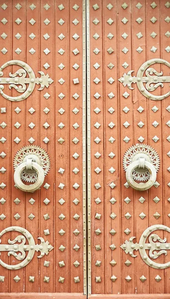 Door of a Buddhist monastery — Stock Photo, Image