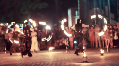 Ateş gösterisi rakamlar