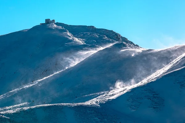 Gipfel des Pop-Iwan in der Chornohora (ehemals polnische astronomische — Stockfoto