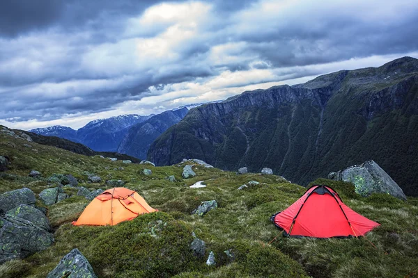 Zelten im rauen Norwegen — Stockfoto