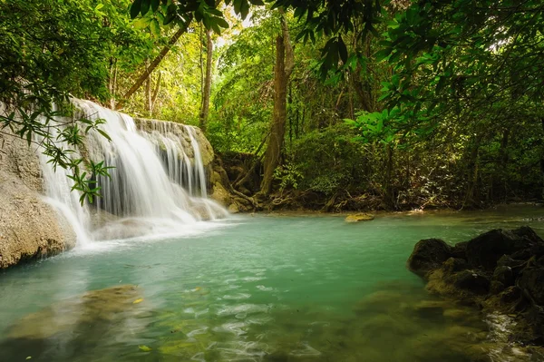 Huay Mae Khamin waterfall in National Park,Thailand. — Stock Photo, Image