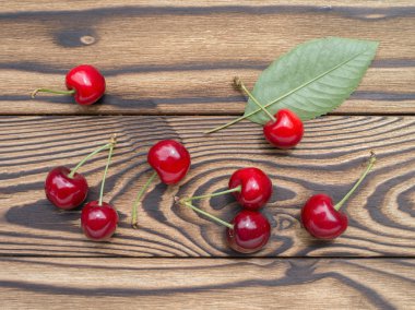 Olgun kırmızı kiraz