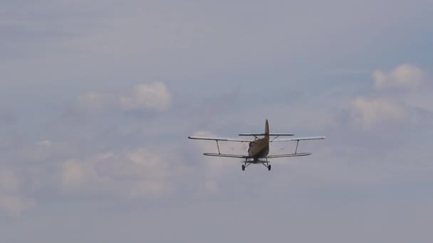 Avião no céu — Vídeo de Stock