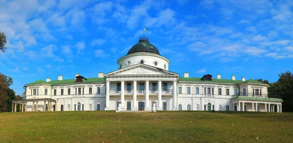 Παλάτι του 19 αιώνες. — Φωτογραφία Αρχείου