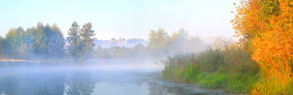 Река — стоковое фото