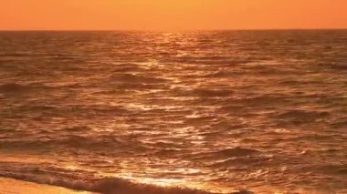 Güzel deniz dalgaları