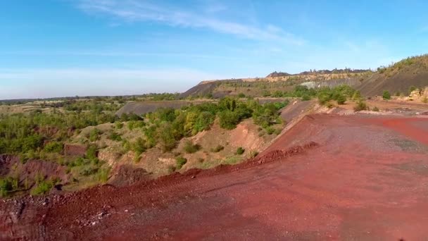 Red quartzitic road — Stock Video