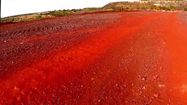 Piros quartzitic road — Stock videók