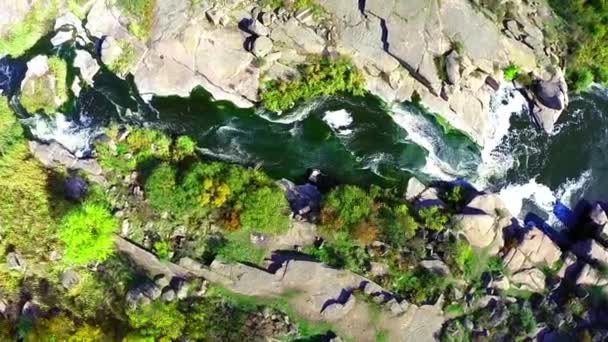 Вид с воздуха на реку Каменку, Украина — стоковое видео
