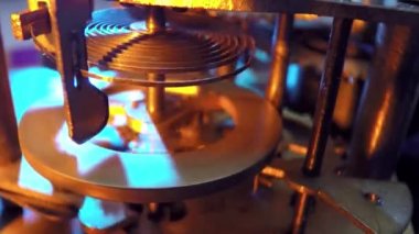 Klasik saat mekanizması makro detayı